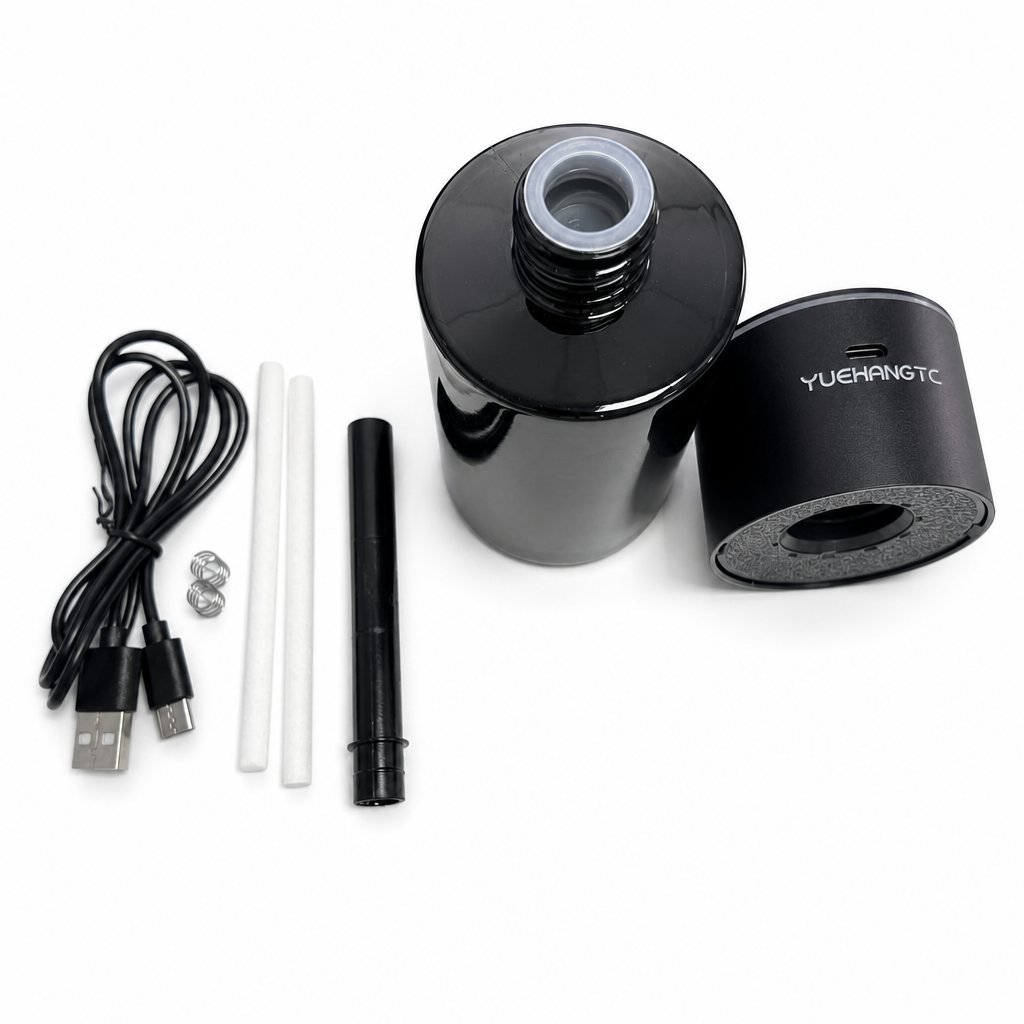 YH556 mist cabin diffuser set: body, USB cable, cotton wicks, springs and sleeve